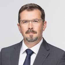 A qualification makes the difference between a good director, and a great  director”: Michelle Cardwell MBA, Director, the Pillars Consultancy