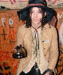 162 166 tykkäystä · 6 881 puhuu tästä. Palaye Royale Hungary Emerson Barrett