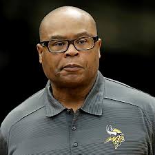 Vikings' Kirk Cousins learned early about football from Mike Singletary