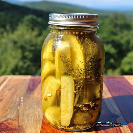 Easy Refrigerator Dill Pickles