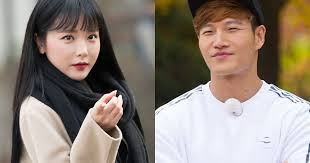 The relationship was a part of the story line for their promotion from their company during the last year. Hong Jin Young Receives Death Threats Because Of Love Line With Kim Jong Kook