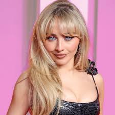 Julia Fox's Net Worth (2026)—Uncut Gems, Appearances