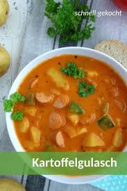 Rezept Fur Kartoffelgulasch Mit Wiener Wurstchen Und Gemuse Familientauglich Denn Der Eintopf Schmeckt Gross Un Kartoffelgulasch Gulasch Rezepte Mit Wurstchen
