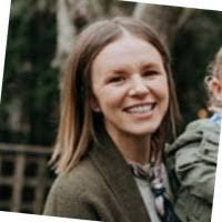 Karen Zenner's Instagram, Twitter & Facebook