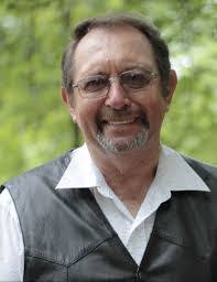 Henrietta Cowan's Instagram, Twitter & Facebook