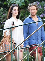 Lana del rey and her cop boyfriend sean sticks larkin are officially no more. Lana Del Rey New Boyfriend Francesco Carrozzini Pics