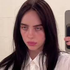 Mikaela Torres (@_mikatorress)