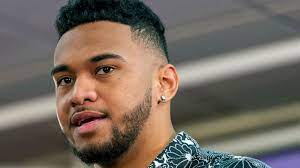 May 27, 2021 · former alabama quarterback tua tagovailoa's rookie season showed the dolphins enough for them to commit to building around him. Alabama Qb Tua Tagovailoa Says He Is Entering 2020 Nfl Draft Abc News