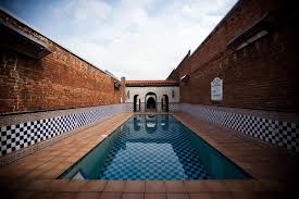 Pin By Abbey Rish On Favorite Places Spaces Rooftop Pool Pool Mansions