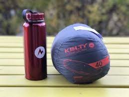 When the trail is beckoning, you'll be well prepared with the lightweight cosmic down 40 sleeping bag. Kelty Cosmic Down 40 Review Gearlab