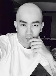 Thông tin minh lộc qua đời do suy tim 10 ngày trước khiến giới showbiz bàng hoàng. Exunpfiv3dua0m