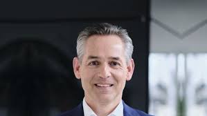 Public (national and local governments), financial, and telecommunications sectors. Itelligence Ist Geschichte Neuer Brand Ntt Data Buiness Solutions Channelpartner De