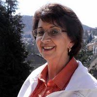 Aurora Kern's Instagram, Twitter & Facebook