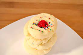 Chef bo friburg has a recipe for shortbread cookies using 25% rice flour, which lends a lovely crunch. Whipped Shortbread Cookies With Cornstarch Food Meanderings