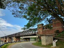 Head over to victoria bridge kuala kangsar and glam up your instagram! Jambatan Victoria Wikipedia Bahasa Melayu Ensiklopedia Bebas