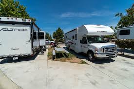 Famous in the 19th century for its hot springs resorts, paso robles is today a font of superb wine country restaurants and tasting rooms and well worth a stop for a memorable lunch or. Wine Country Rv Resort Campground Paso Robles California Womo Abenteuer