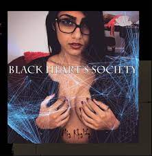 Mia Khalifa: Black Hearts Society: Amazon.in: 