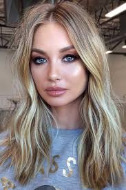 Medium hair with blonde highlights. 100 Platinum Blonde Hair Shades And Highlights For 2020 Lovehairstyles