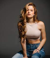 7 Potret Camila Díaz Daneri Miss International Peru 2023