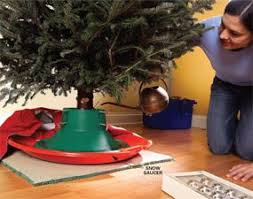 9 Handy Holiday Decorating Tips Christmas Tree Water Decorating Tips Traditional Christmas Tree