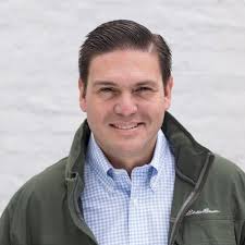 Colombian economist and politician (en); Juan Carlos Pinzon Posible Formula Vicepresidencial De Vargas Lleras
