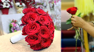 Look through magazines, books on floral decorating, visit fine floral shops, and take pictures of floral arrangements you like in flowers for the fitting: Wedding Bouquet How To Make Wedding Bouquet Bridal Bouquet Youtube