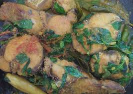 1 papan tempe, iris 3 butir telur, rebus 3 daun salam 2 daun jeruk 1 lengkuas, geprek bumbu halus: Bagaimana Cara Membuat Enak Tongkol Kemangi Bumbu Kuning Tanpa Santan