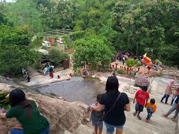 Informasi harga tiket masuk 2021 wisata alam, waterpark, theme park, instagramable, kebun binatang, kebun raya, taman safari, wisata kekinian, museum, tiket bus. Lokasi Dan Jam Buka Lembah Tretes Kediri Persembahan Wisata Terbaru Dari Kota Tahu Yang Siap Untuk Diburu Daka Tour