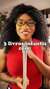 📚 15 livros para presentear crianças O dia das crianças está chegando e  nada melhor do que dar de presente uma boa história. ✨ Bons livros não  faltam! 📋 Reuni uma pequena