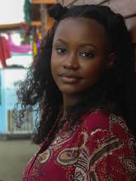 La vie est trop courte pour regretter les choix non faits. Alors, avançons  avec courage et détermination, en sachant que chaque décision nous  rapproche de notre meilleure version. Elie MBEKI