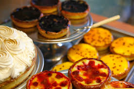 Zum sonntagnachmittag gehört ein guter kuchen oder eine torte, die berliner lieben das. Kuchen Und Torten In Berlin 12 Orte Die Euch Den Tag Versussen