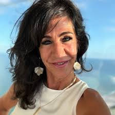 DALLAS COMES TO CHICAGO ❤️ So happy to be w Jonathan Limpert for  Thanksgiving! He say “Hi” and send his love to all our cousins and friends!  🙏 I am so grateful