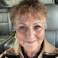 Vicki Dunlap's Instagram, Twitter & Facebook