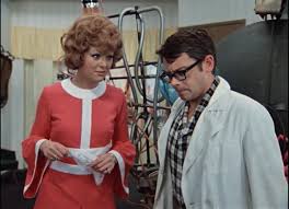 по какой книге снят фильм иван васильевич меняет профессию Scenarij Filma Ivan Vasilevich Menyaet Professiyu Kakaya Pesa Lezhit V Ego Osnove