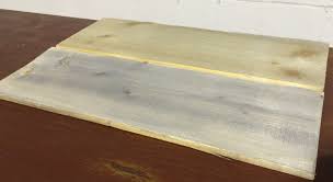 Les patines qui donnent aux meubles un aspect vieilli sont très tendance. Comment Faire Grisonner Le Bois Ardec Produits Pour Bois