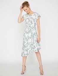 The Floral Dress Cicek Desenli Elbise Kadin Kiyafetleri Elbise Kadin Giyim
