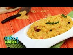 Indian Food Dal Khichdi With Ginger Garlic Flavour Youtube Recipes Food Food To Make