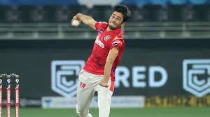 Early days in the ipl but bishnoi is making a mark for himself picking up wickets in the big stage. Kxip S Debutant Ravi Bishnoi Gets Maiden Ipl Wicket Against Dc