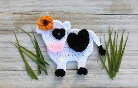 The cow and shed from cow pig and farm, and the tree from the tree the houses and the cloud (i blogged about these cute crochet applique patterns here way back in february). Ravelry Bella Cow Applique Pattern By Rebecca A Lang