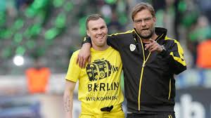 At the beginning of his career, he did not have it easy as a player with the bayern munich star team. Wavcef5xdrnt8m