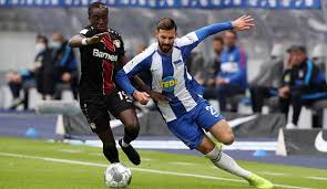 Und wenn das nicht gelingt, muss das am samstag im letzten bundesligaspiel gegen den tabellenzweiten mönchengladbach gelingen. Hertha Bsc Bayer 04 Leverkusen 2 0 Hertha Zu Stark Bayer Patzt Im Rennen Um Die Konigsklasse