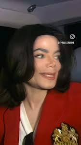 Love the way he's laughing his ass off 😭, -, Credit: @thrillermiine