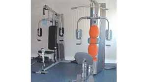 Le banc de musculation multifonction est un appareil complet qui permet de faire travailler tout le corps. Que Choisir Un Banc De Musculation Ou Un Appareil Complet