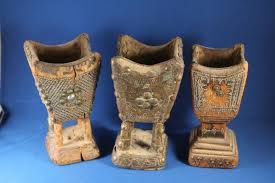 مباخر نجدية مصنوعة من خشب الاثل ومرشومة