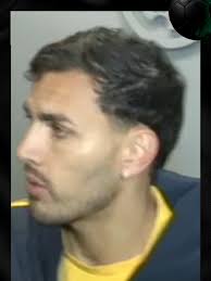 Taylor es 💙💛 o ❤️🤍? #taylor #swiftie #boca #river #argentina #strea...