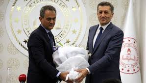 Cumhurbaşkanı erdoğan yeni kabineyi açıkladı. Rvnf35vyvj3nqm
