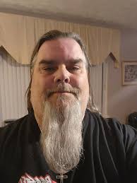 Hello everyone. I'm looking for a REAR red R4 mag WHEEL for a 29er. Lmk if  yall have one thanks. REAR WHEEL ONLY!