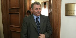 Βρέθηκε νεκρός ο σήφης βαλυράκης. Q8cnofbtr2cccm