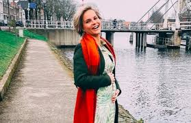 We craft beautiful and unique digital experiences. Actrice Stijn Fransen Zwanger Van Eerste Kindje Coronakilo S Nee Hoor Kek Mama