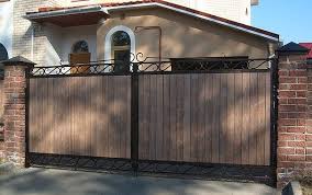 ворота из профнастила с элементами ковки своими руками видео Krasivye Vorota Dizajn Foto Outdoor Decor Homeowner Outdoor